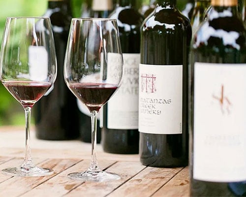 Wine bottles banner ad